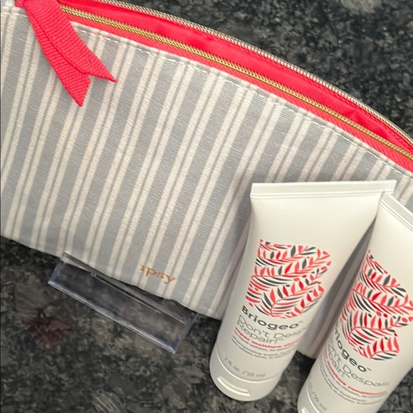 Briogeo Hair Care Duo & IPSY Striped Pouch Coral Touch BUNDLE NWT YOU GET 3items - Picture 6 of 8